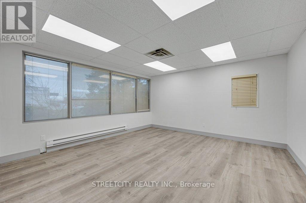 Ground Floor - 916 Gateway Drive, Burlington, Ontario  L7L 5K7 - Photo 22 - W12968538