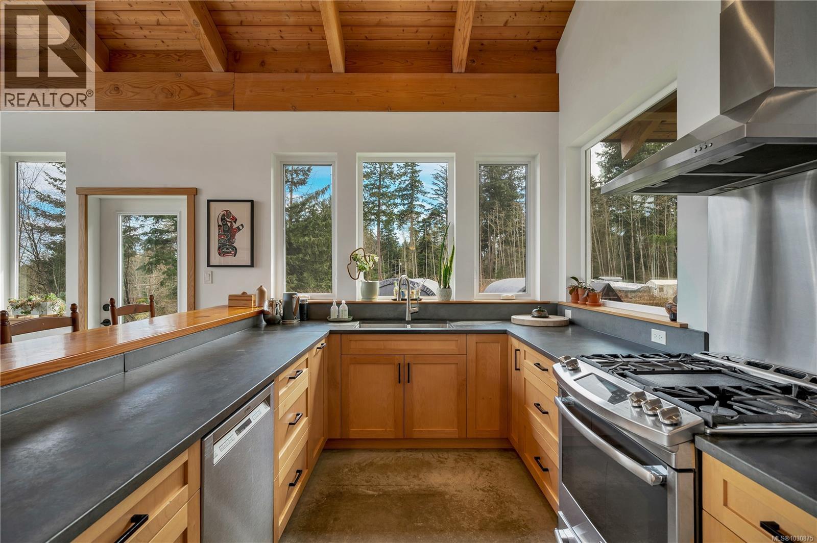 609 Valpy Rd, Quadra Island, British Columbia V0P 1N0 - Photo 10 - 1030875