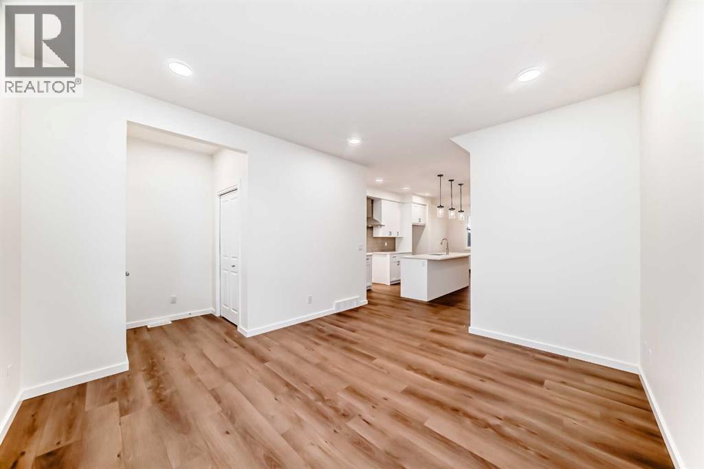 62 Starling Boulevard NW, Calgary, Alberta  T3P 2V7 - Photo 11 - A2297660