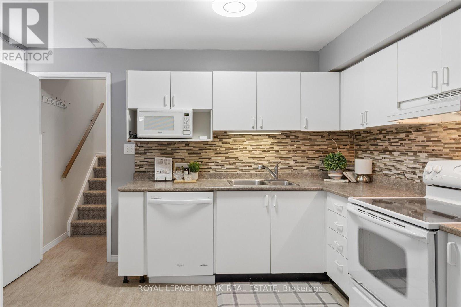 10 Olympia Court, Kawartha Lakes, Ontario  K9V 6C8 - Photo 24 - X12939130