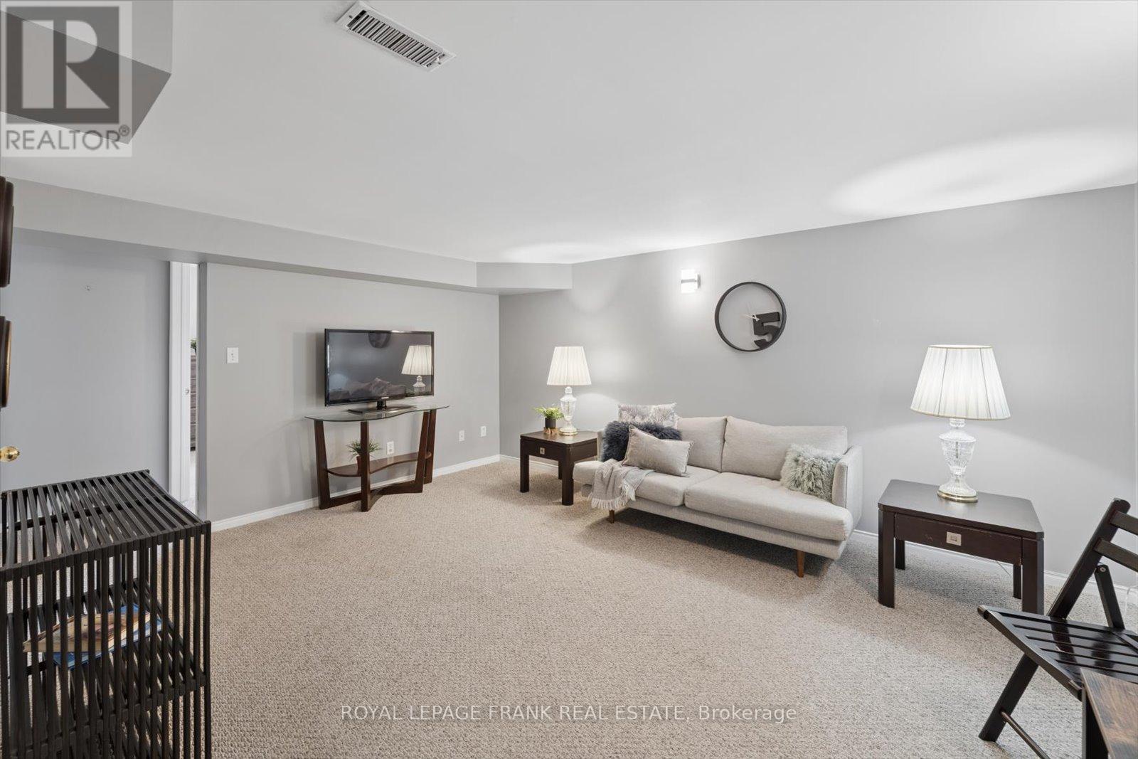 10 Olympia Court, Kawartha Lakes, Ontario  K9V 6C8 - Photo 30 - X12939130