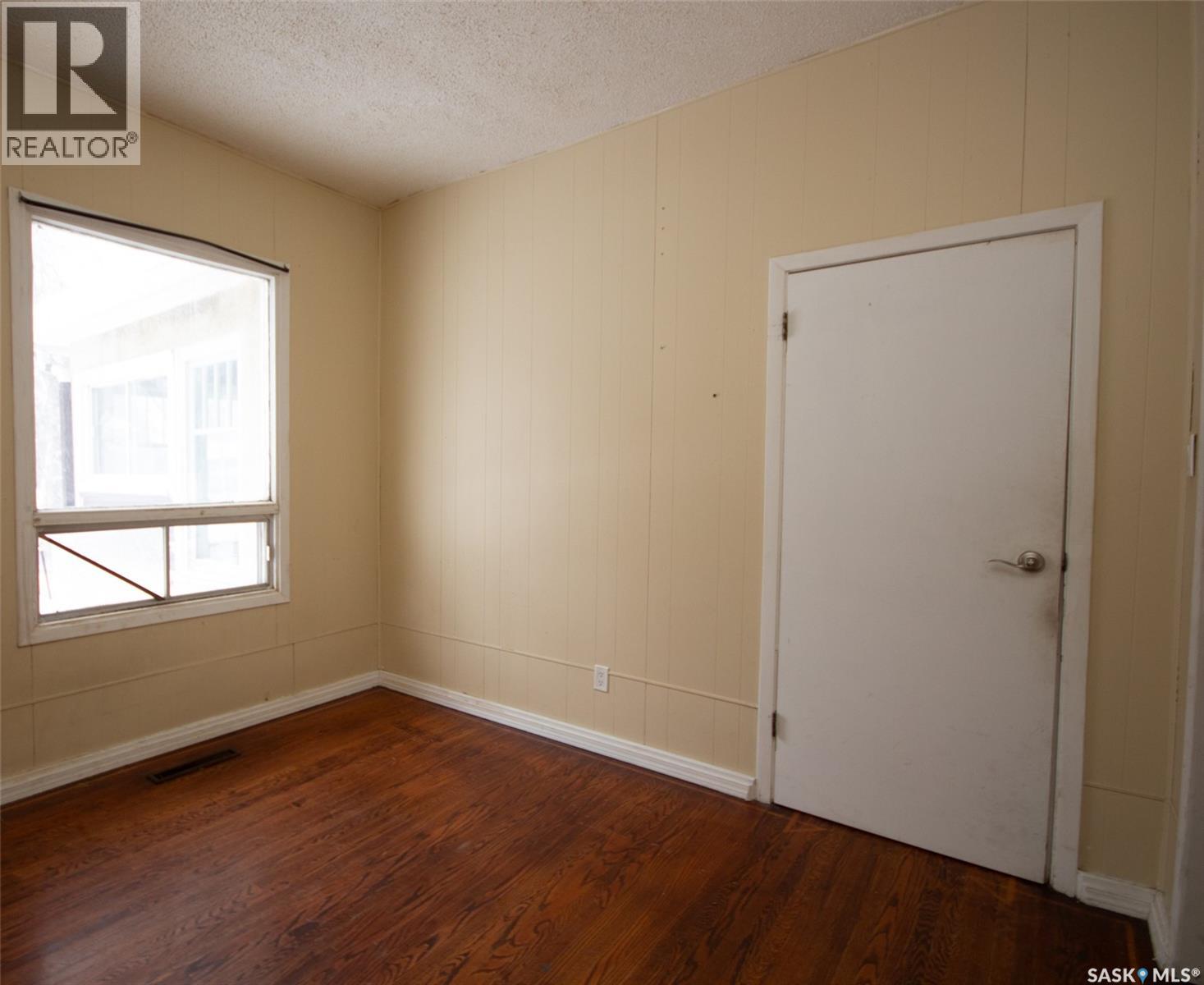 1131 104th Street, North Battleford, Saskatchewan  S9A 1N5 - Photo 6 - SK025259