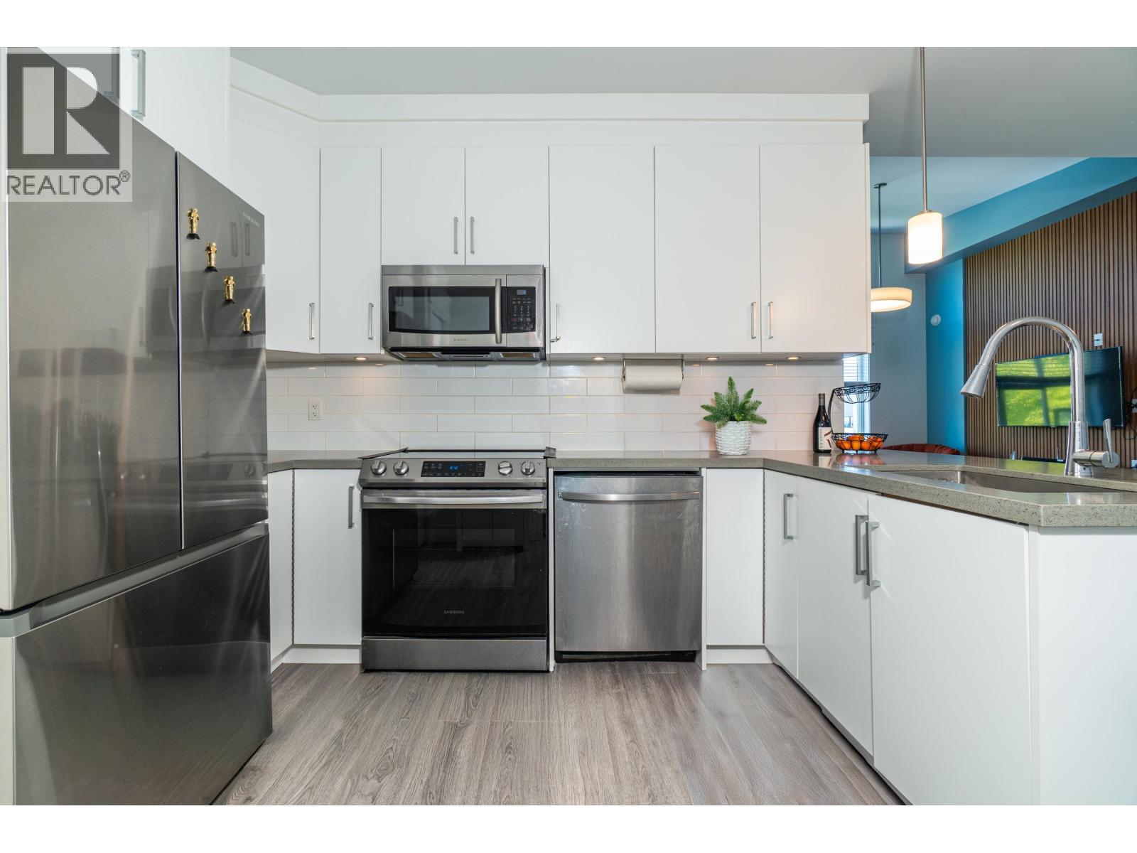 404 2389 Hawthorne Avenue, Port Coquitlam, British Columbia  V3C 0T2 - Photo 14 - R3107524