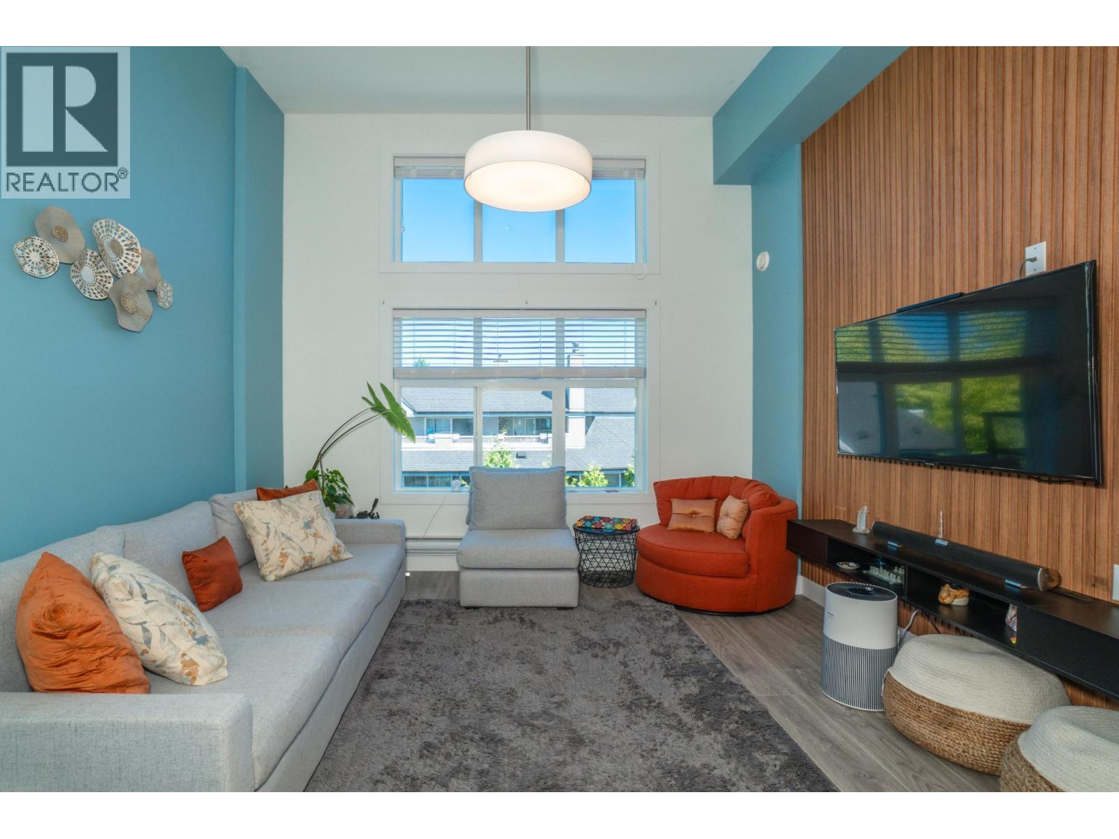 404 2389 Hawthorne Avenue, Port Coquitlam, British Columbia  V3C 0T2 - Photo 3 - R3107524