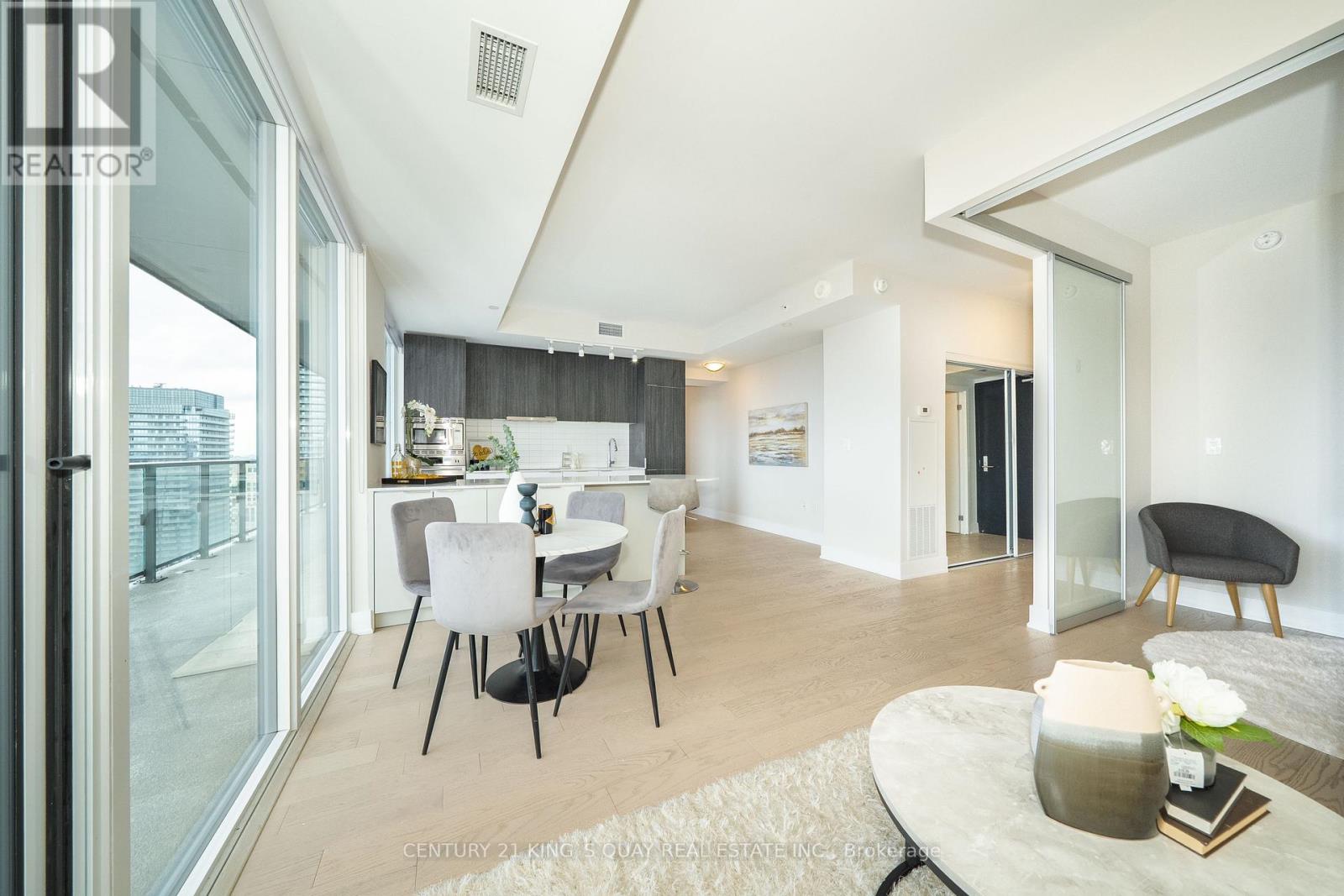 Ph5 - 955 Bay Street, Toronto, Ontario  M5C 0C6 - Photo 13 - C12966826