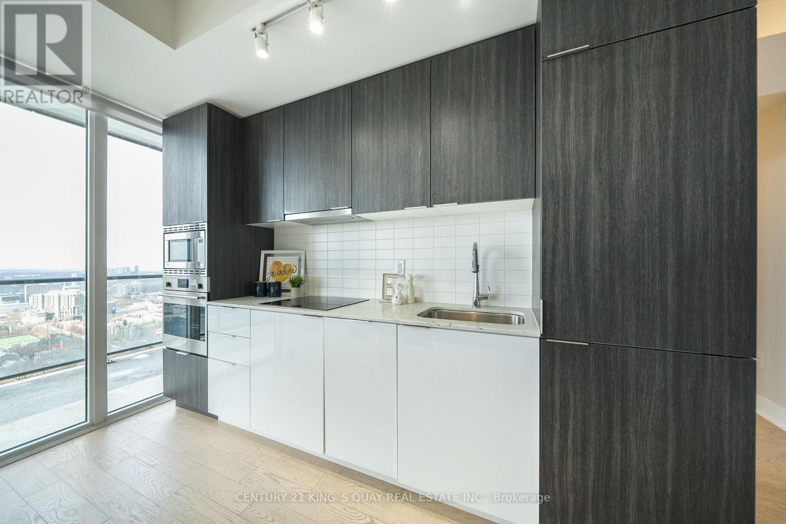 Ph5 - 955 Bay Street, Toronto, Ontario  M5C 0C6 - Photo 18 - C12966826