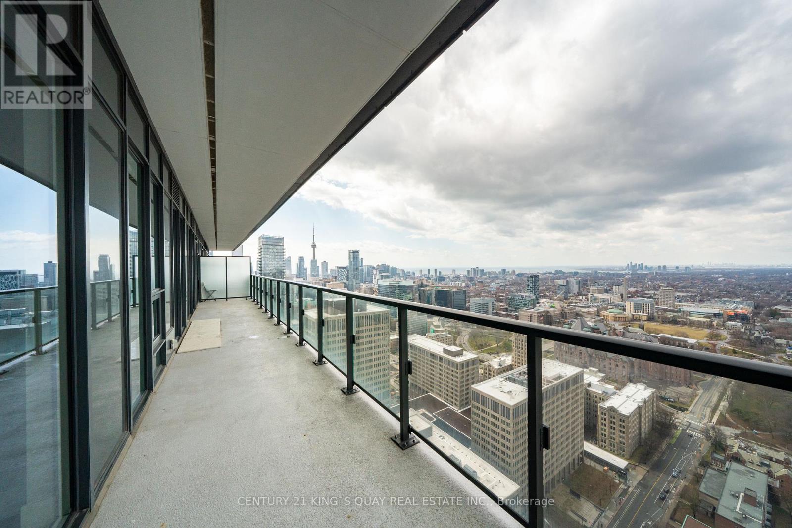 Ph5 - 955 Bay Street, Toronto, Ontario  M5C 0C6 - Photo 32 - C12966826