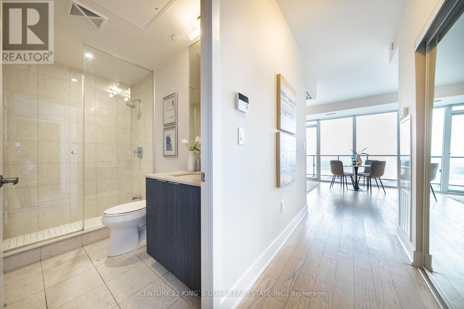 Ph5 - 955 Bay Street, Toronto, Ontario  M5C 0C6 - Photo 4 - C12966826