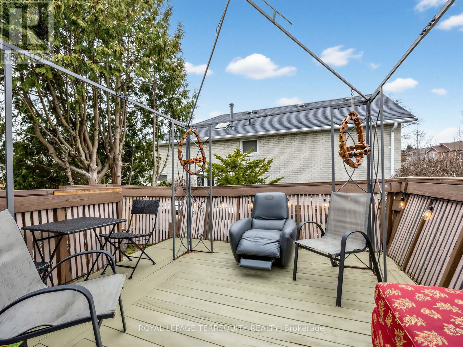 1854 Brookshire Square, Pickering, Ontario  L1V 5E9 - Photo 35 - E12967006