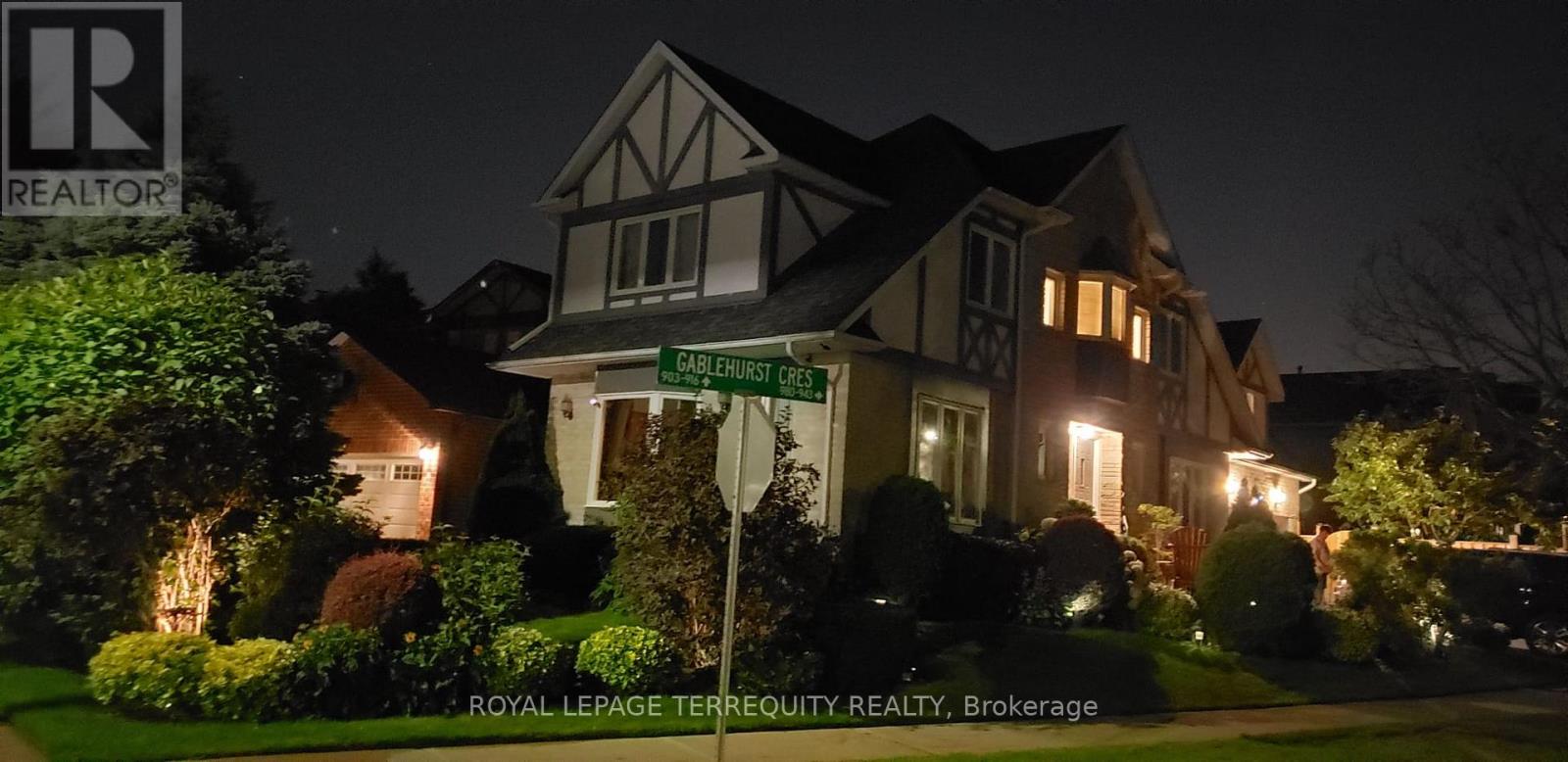 1854 Brookshire Square, Pickering, Ontario  L1V 5E9 - Photo 7 - E12967006