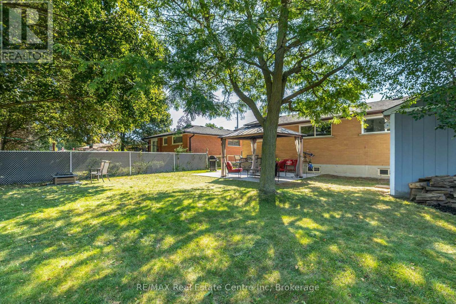 154 Waverley Drive, Guelph, Ontario  N1E 1H2 - Photo 2 - X12968596