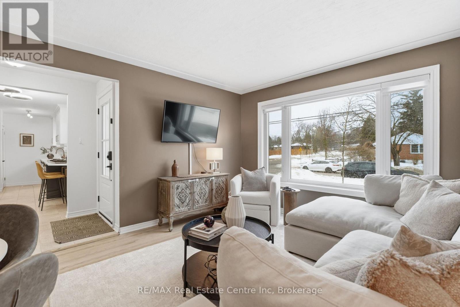 154 Waverley Drive, Guelph, Ontario  N1E 1H2 - Photo 5 - X12968596