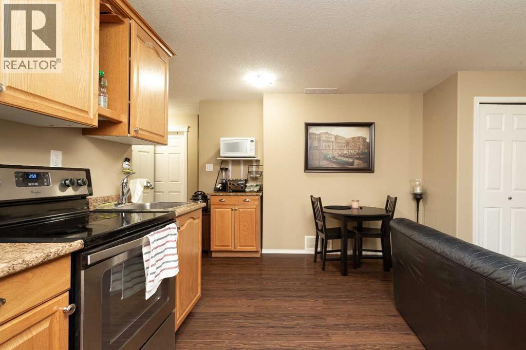 570 Edinburgh Road W, Lethbridge, Alberta  T1J 4Z7 - Photo 19 - A2299605