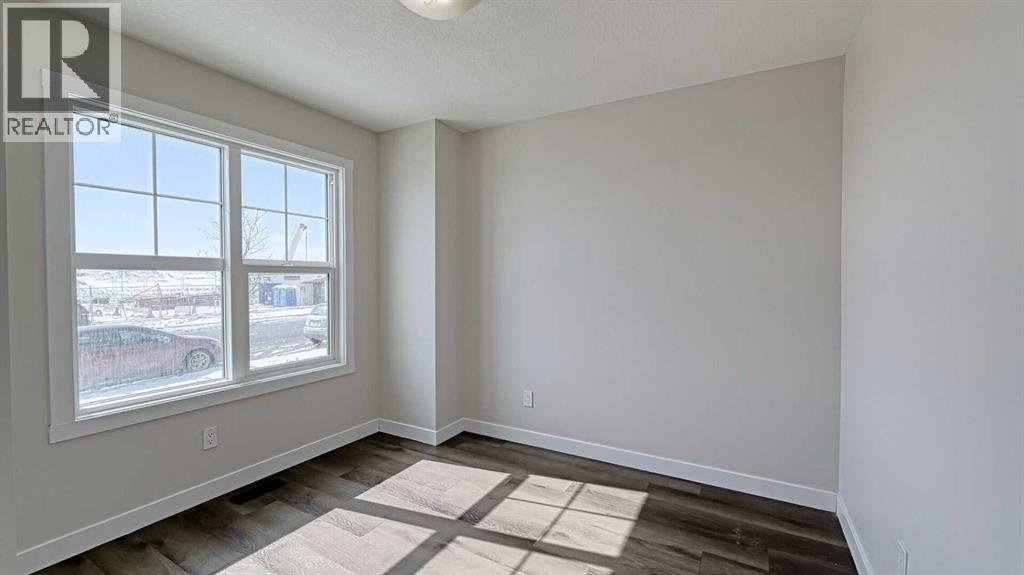 282 Alpine Avenue SW, Calgary, Alberta  T2Y 0R8 - Photo 4 - A2290766