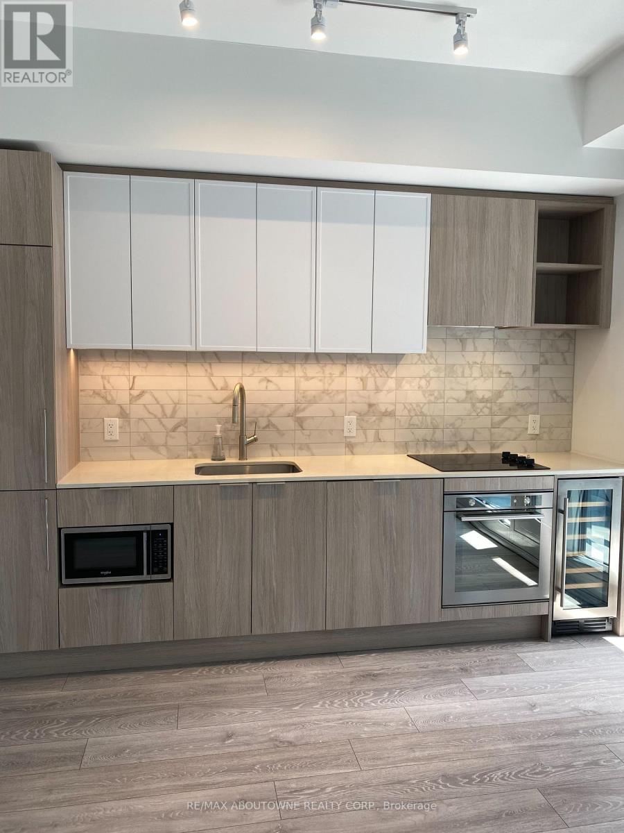 806 - 2020 Bathurst Street, Toronto, Ontario  M5P 0A6 - Photo 16 - C12968554