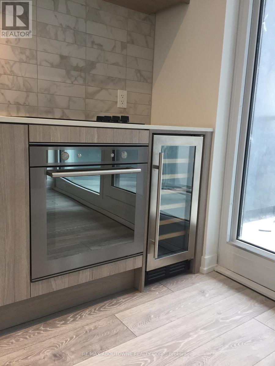 806 - 2020 Bathurst Street, Toronto, Ontario  M5P 0A6 - Photo 17 - C12968554