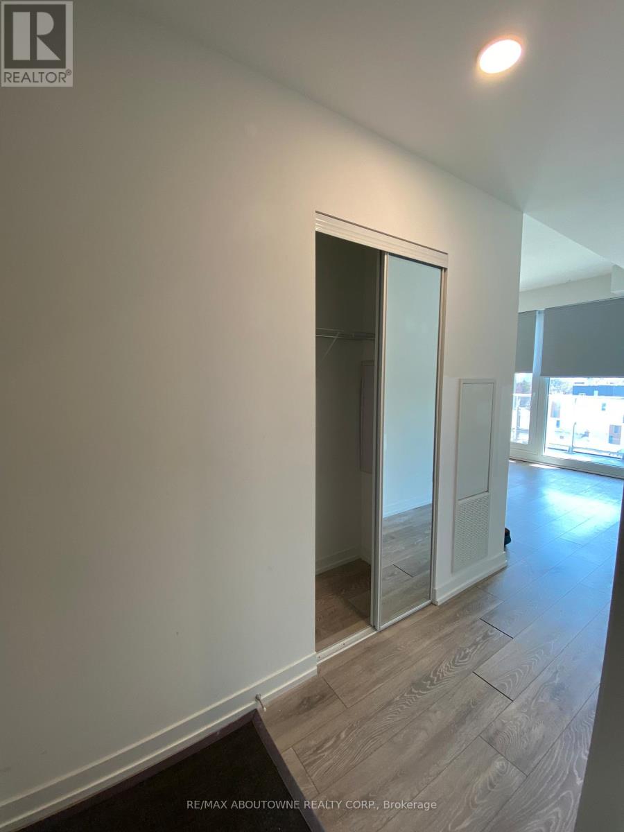 806 - 2020 Bathurst Street, Toronto, Ontario  M5P 0A6 - Photo 6 - C12968554