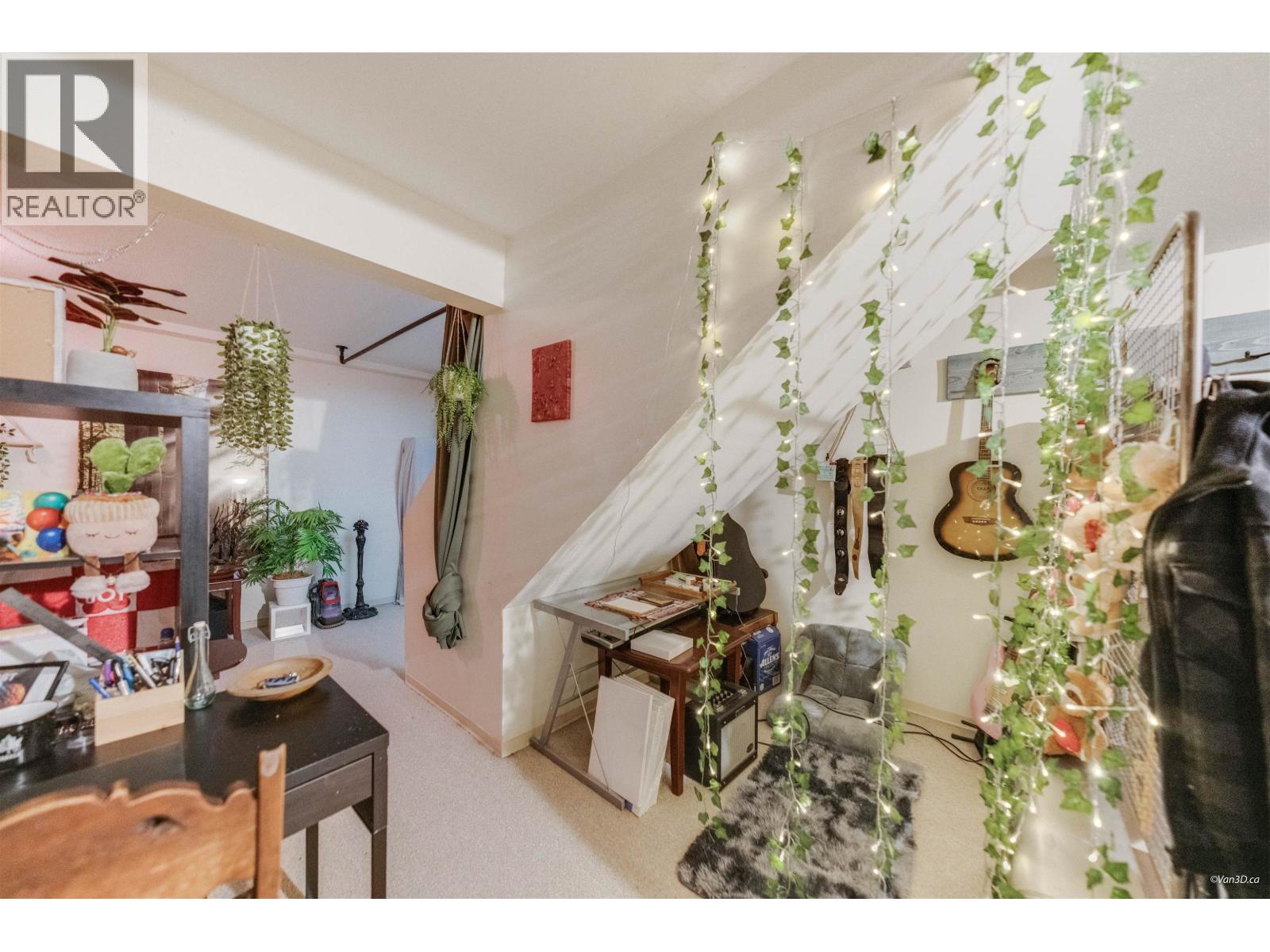 5592 Elizabeth Street, Vancouver, British Columbia  V5Y 3J9 - Photo 32 - R3108215