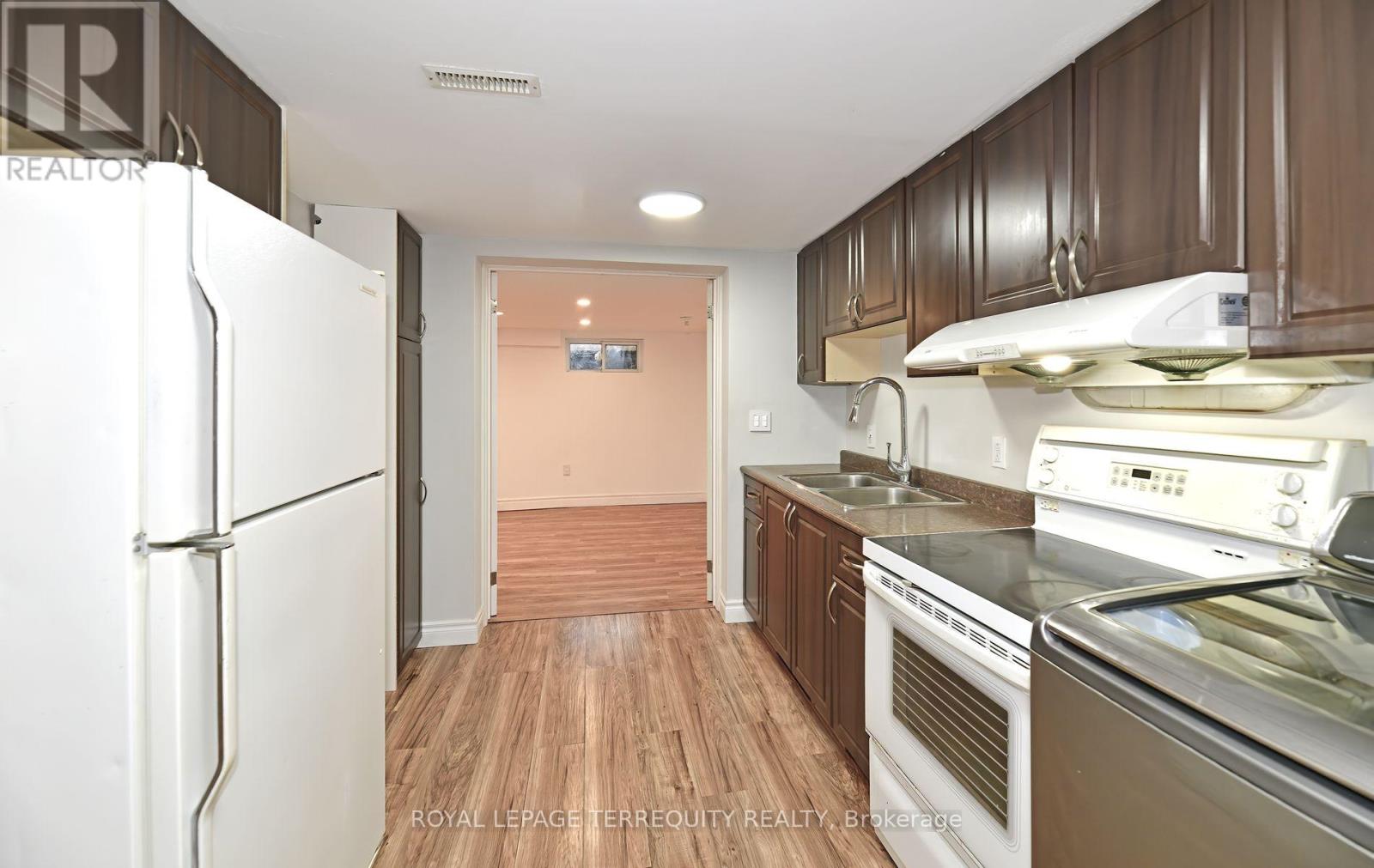 B - 36 Plumridge Court, Ajax, Ontario  L1S 3Z8 - Photo 11 - E12968550