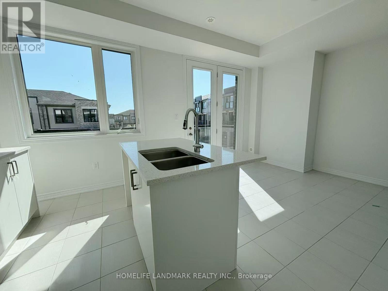 63 Sorbara Way, Whitby, Ontario  L1M 0M4 - Photo 11 - E12968584