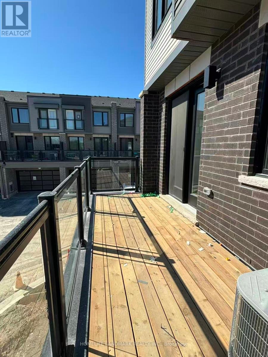 63 Sorbara Way, Whitby, Ontario  L1M 0M4 - Photo 18 - E12968584