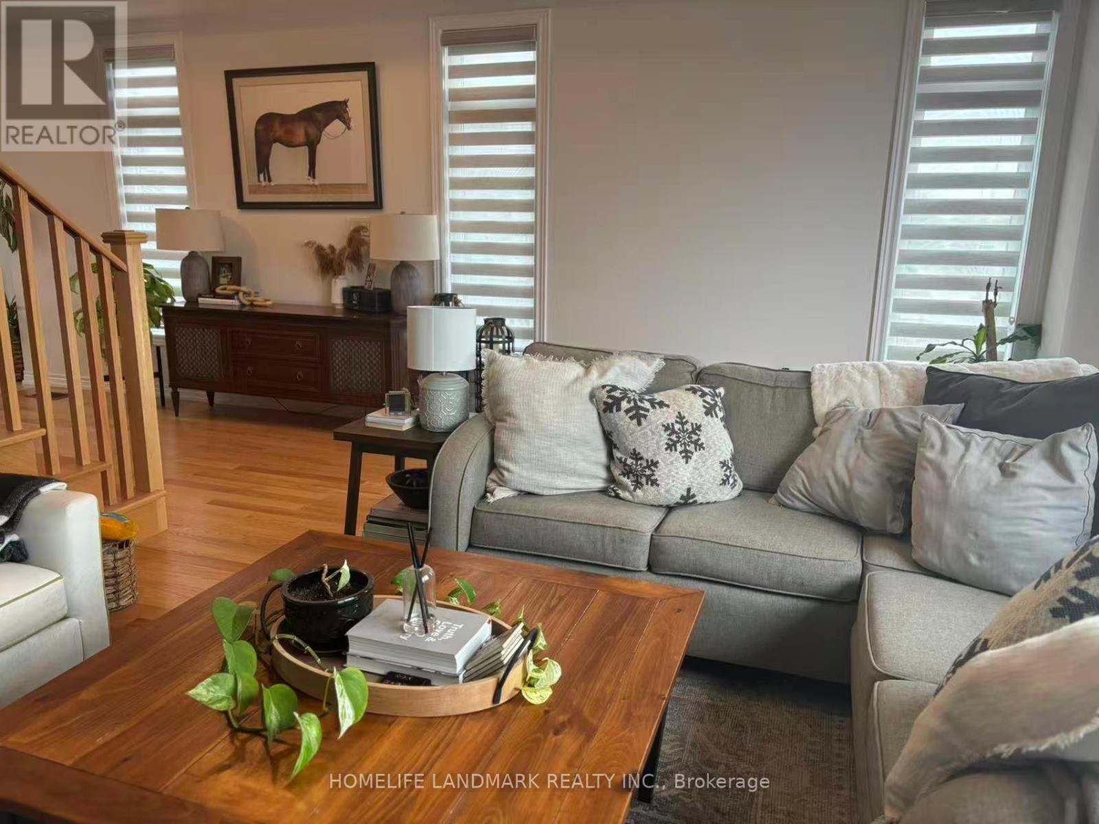 63 Sorbara Way, Whitby, Ontario  L1M 0M4 - Photo 4 - E12968584