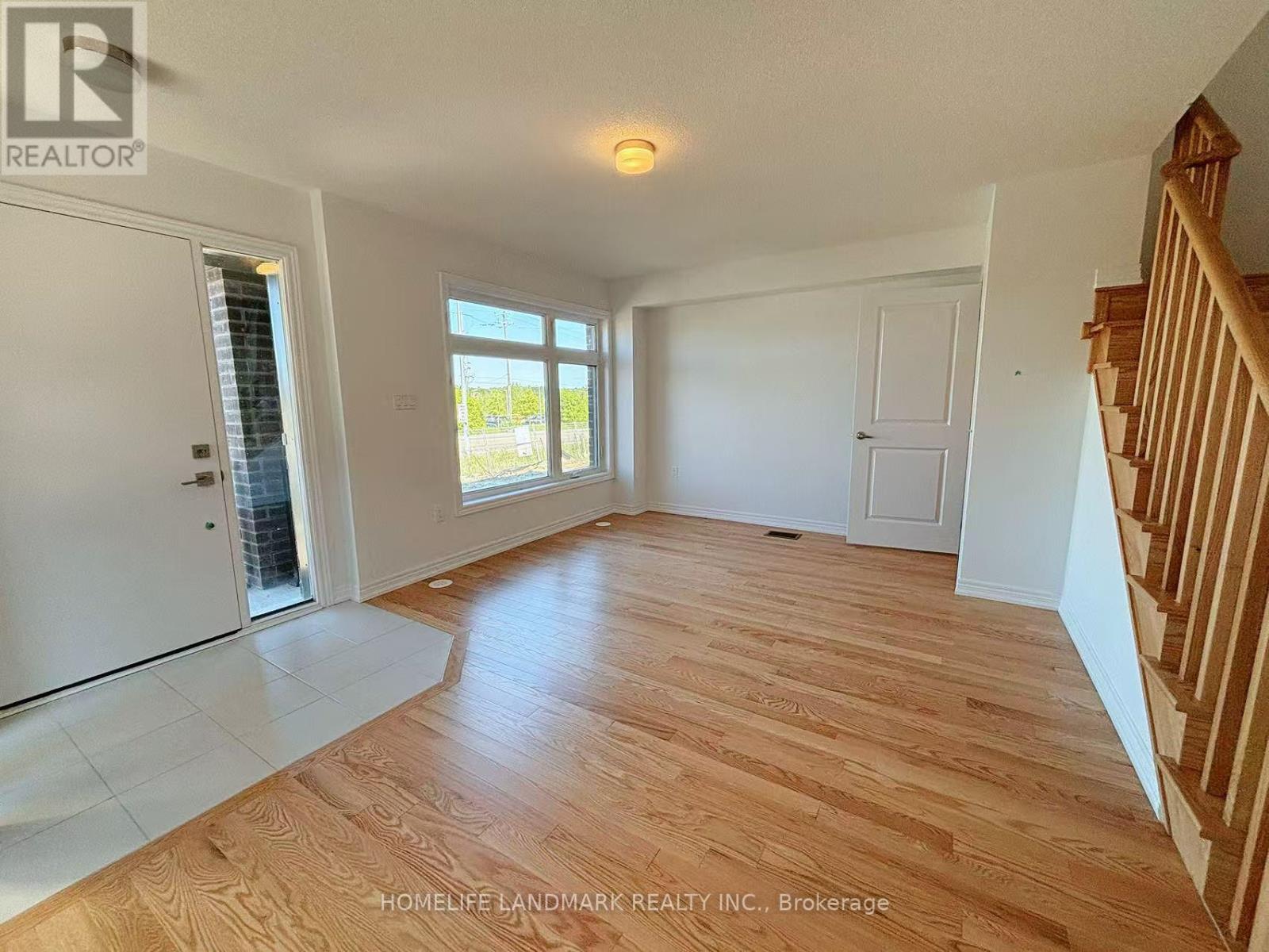 63 Sorbara Way, Whitby, Ontario  L1M 0M4 - Photo 6 - E12968584