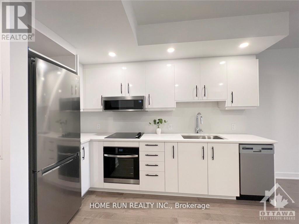 1710 - 340 Queen Street, Ottawa, Ontario  K1R 0G1 - Photo 4 - X12968548