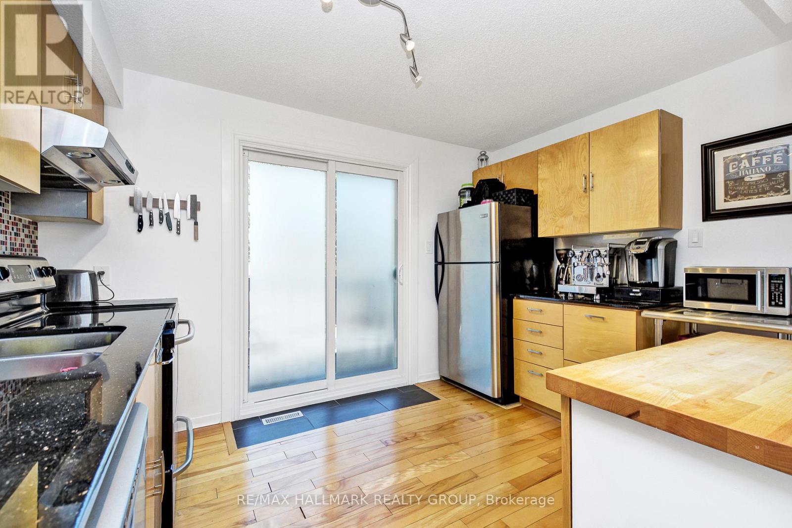 256 Bruyere Street, Ottawa, Ontario  K1N 5E6 - Photo 15 - X12968574