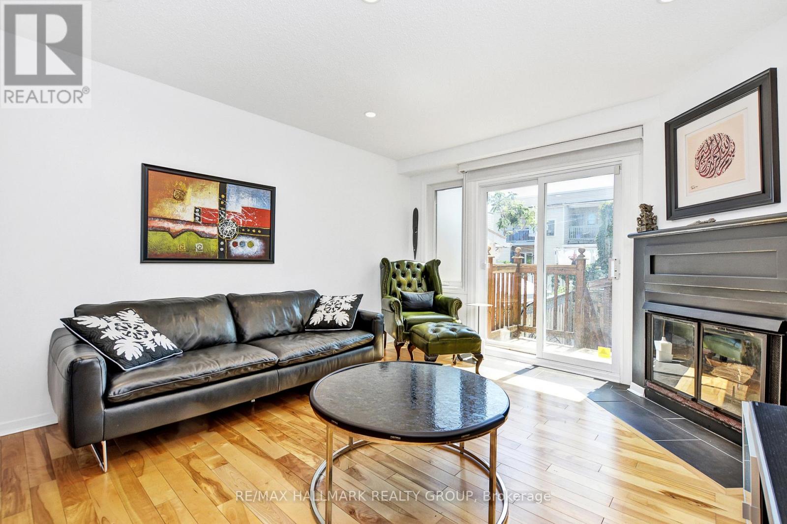 256 Bruyere Street, Ottawa, Ontario  K1N 5E6 - Photo 7 - X12968574