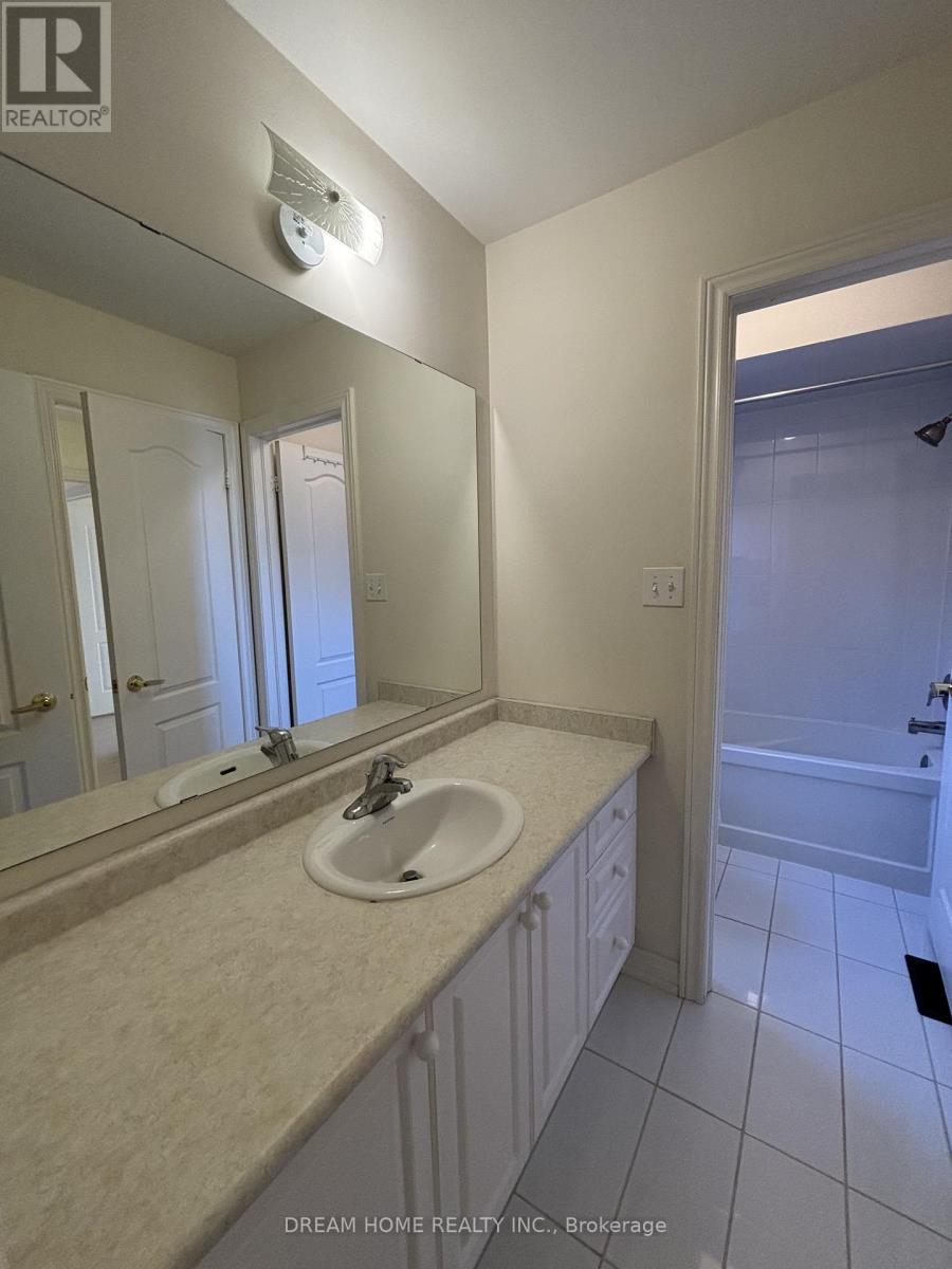 276 The Bridle Walk, Markham, Ontario  L6C 0V7 - Photo 34 - N12771090