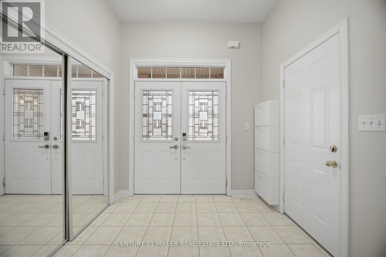 47 - 3275 Stalybridge Drive, Oakville, Ontario  L6M 0L2 - Photo 5 - W12968558