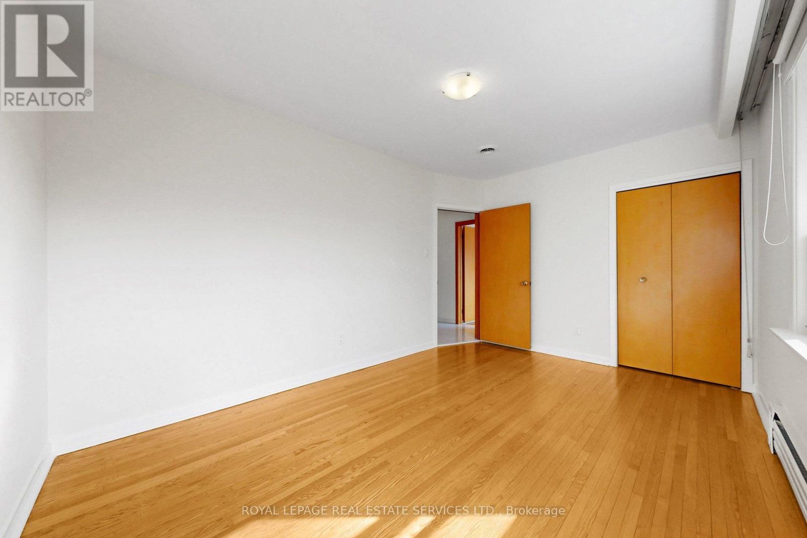 27 Peacham Crescent, Toronto, Ontario  M3M 1S2 - Photo 14 - W12968560