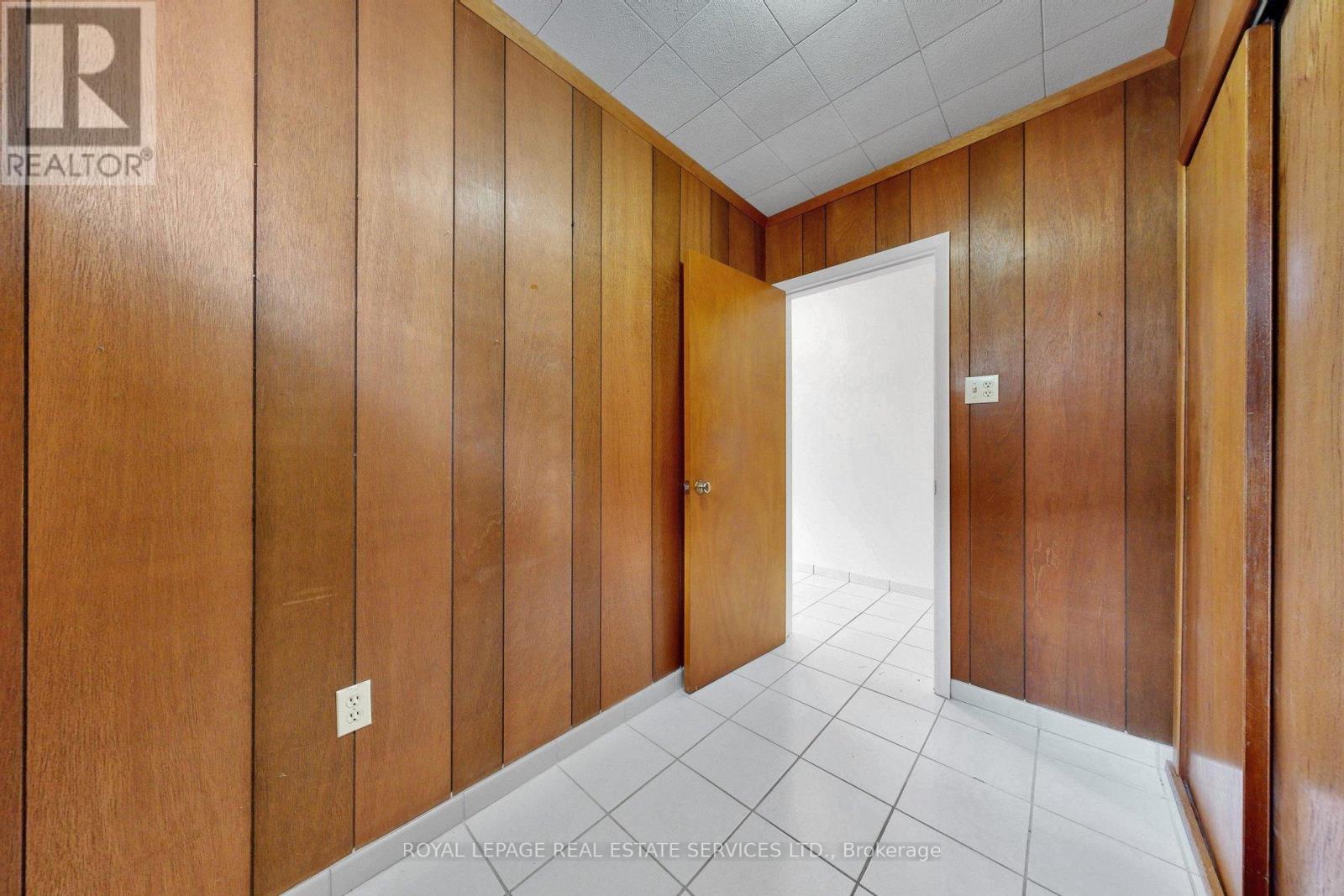 27 Peacham Crescent, Toronto, Ontario  M3M 1S2 - Photo 26 - W12968560