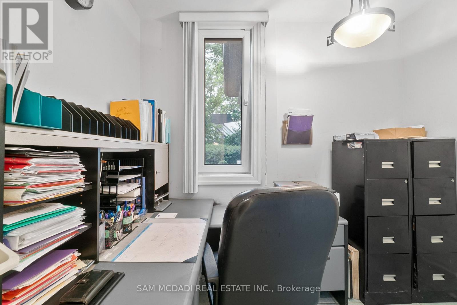 978 Tennyson Avenue, Mississauga, Ontario  L5H 2Z1 - Photo 18 - W12968576