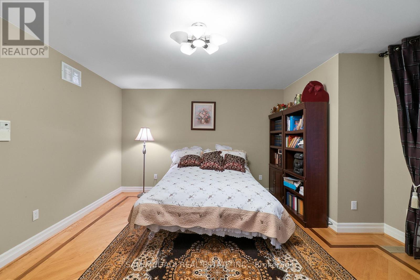 978 Tennyson Avenue, Mississauga, Ontario  L5H 2Z1 - Photo 28 - W12968576