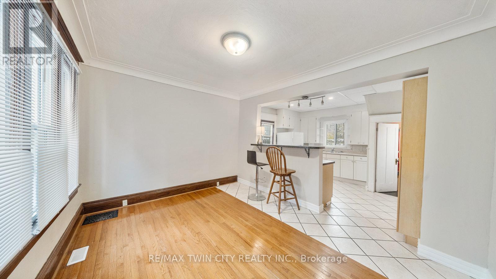 47 Grey Street E, Brantford, Ontario  N3T 2T1 - Photo 14 - X12968562