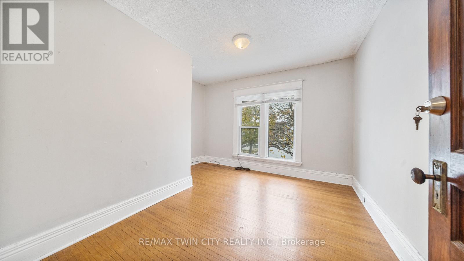 47 Grey Street E, Brantford, Ontario  N3T 2T1 - Photo 15 - X12968562