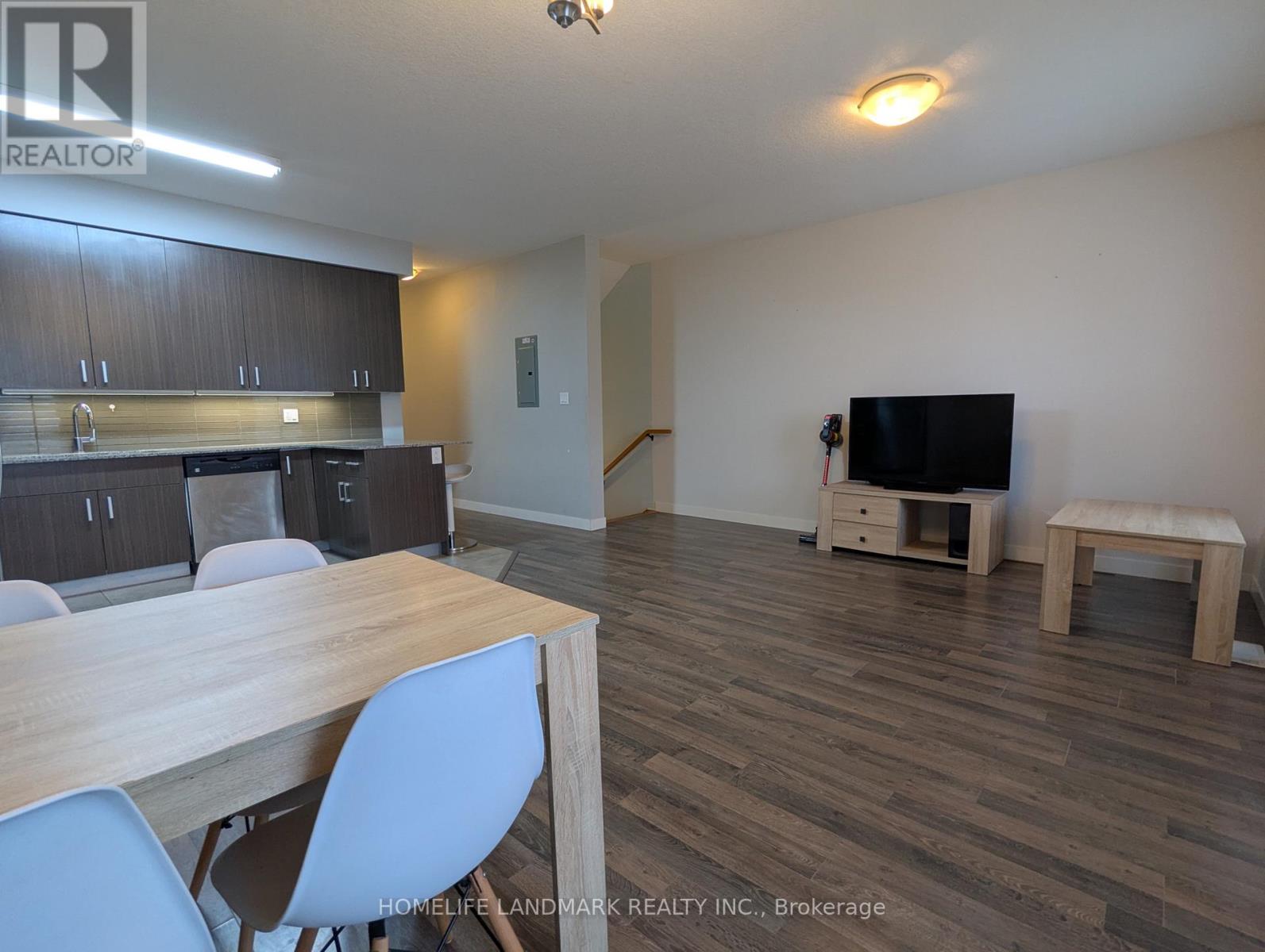 T102 - 62 Balsam Street, Waterloo, Ontario N2L 3H2 - Photo 7 - X12968580