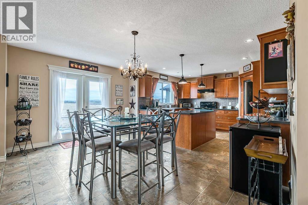 43 Sheep River Heights, Okotoks, Alberta  T1S 2A1 - Photo 5 - A2297277