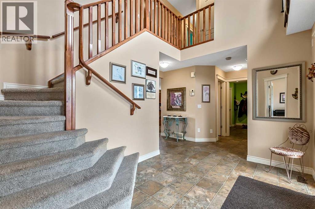 43 Sheep River Heights, Okotoks, Alberta  T1S 2A1 - Photo 2 - A2297277