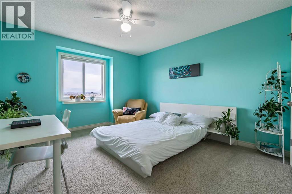 43 Sheep River Heights, Okotoks, Alberta  T1S 2A1 - Photo 22 - A2297277