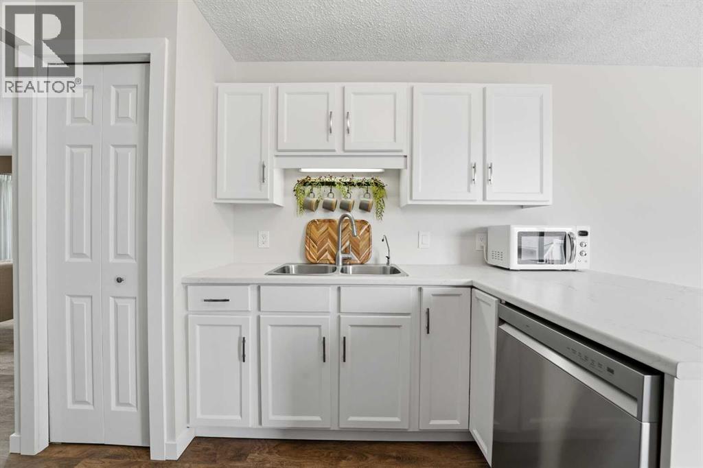 51 Otterbury Avenue, Red Deer, Alberta  T4N 4Z8 - Photo 10 - A2298327