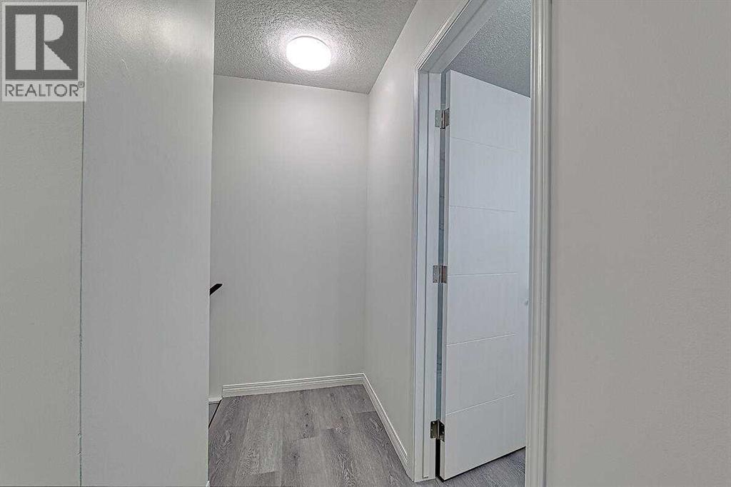 404 Pinehill Road Ne, Calgary, Alberta  T1Y 2M6 - Photo 12 - A2287650