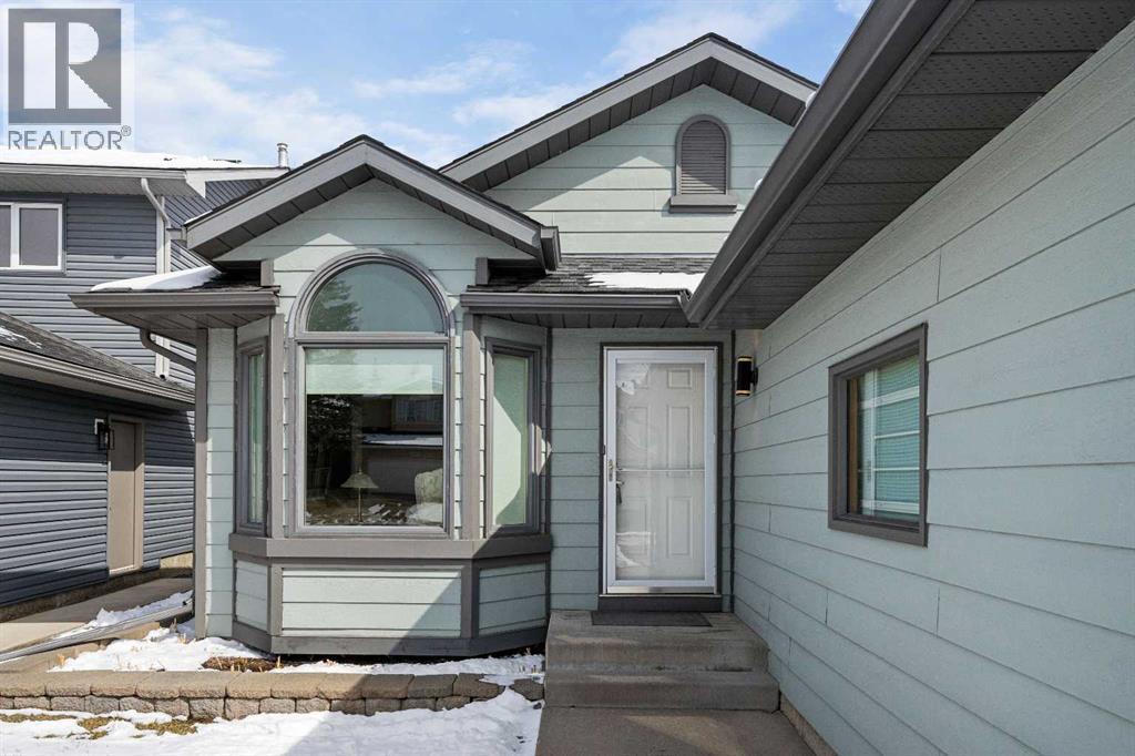 184 Sunmeadows Crescent SE, Calgary, Alberta  T2X 3H1 - Photo 3 - A2298313