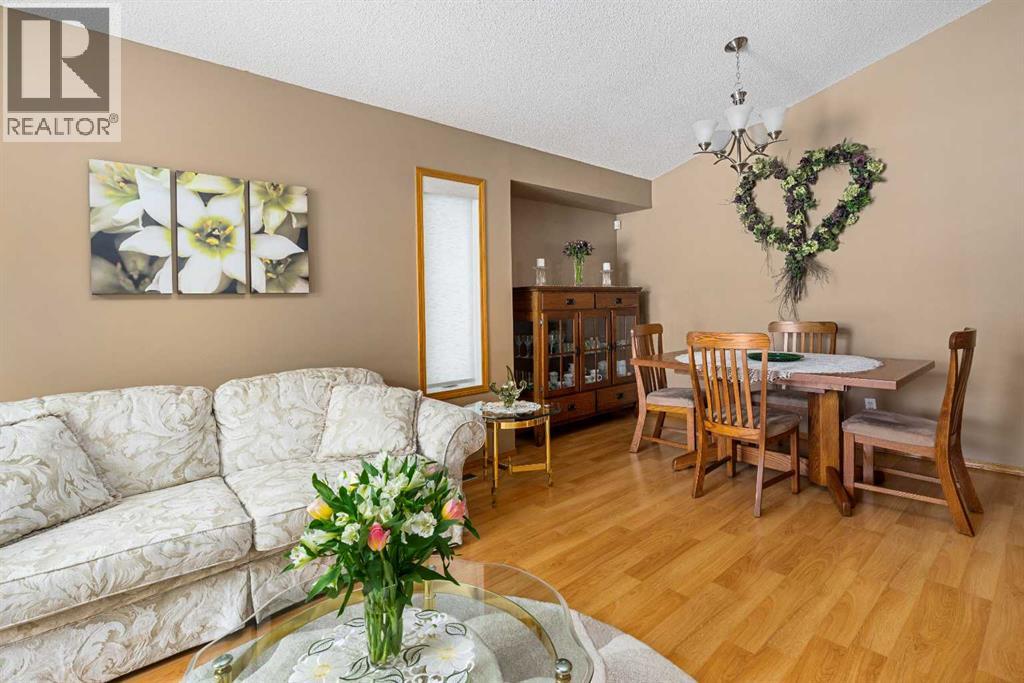 184 Sunmeadows Crescent SE, Calgary, Alberta  T2X 3H1 - Photo 7 - A2298313