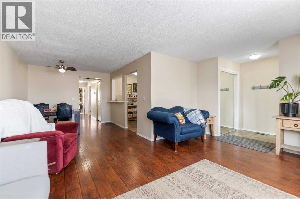 1607 Summerfield Boulevard, Airdrie, Alberta  T4B 1C7 - Photo 6 - A2298643