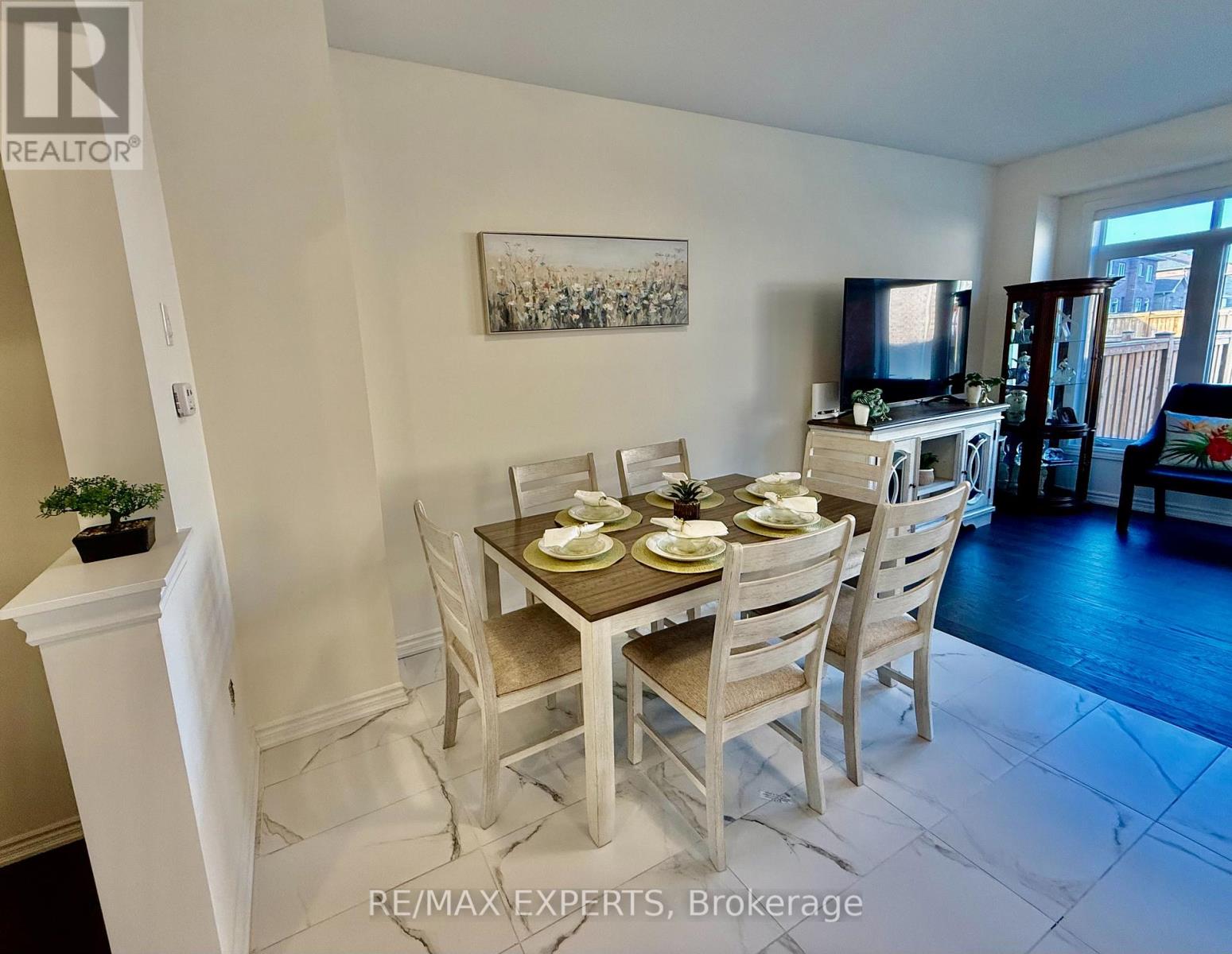 2229 Grainger Loop, Innisfil, Ontario  L9S 0N1 - Photo 7 - N12962064