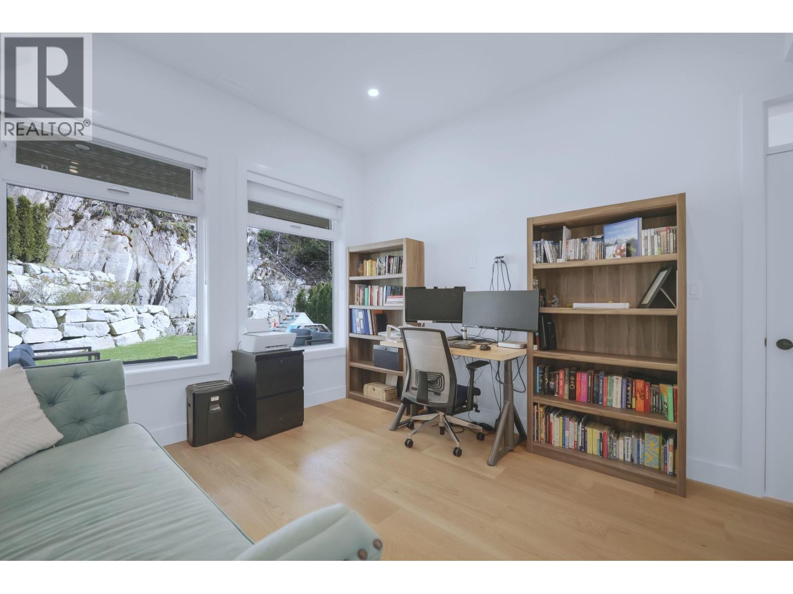 24 3385 Mamquam Road, Squamish, British Columbia  V8B 0E3 - Photo 12 - R3108265