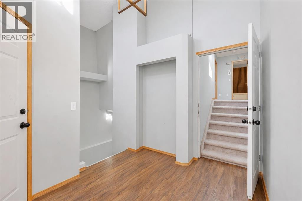 120 Creek Gardens Place Nw, Airdrie, Alberta  T4B 2P7 - Photo 2 - A2294259